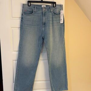 Hudson Noa Mid Rise Straight Crop 32/14
(NWT)